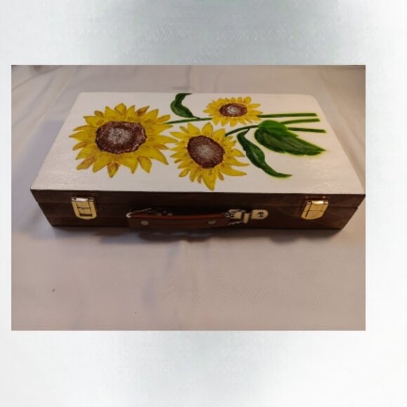 Hand painted wood sunflower box 12x7x2 inches - Picture 2 of 4